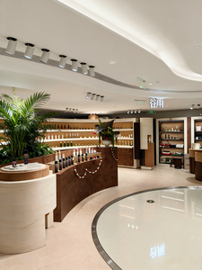 Diseño de Tienda de Cosméticos de Lujo para Comercios Minoristas de Cuidado de la Piel |   Exhibidores de Belleza Personalizados y Solución Integral de Equipamiento para Tiendas - Product Image 1