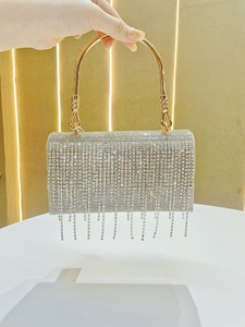 Borsa <span class=keywords><strong>da</strong></span> <span class=keywords><strong>Sera</strong></span> Metallizzata Scintillante con Manico Dorato, Pochette <span class=keywords><strong>da</strong></span> Donna con Strass Bling e Nappe, per Matrimoni, Feste e Balli di Fine Anno - Product Image 4