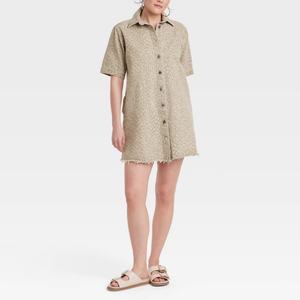 Robe chemise en jean plissée décontractée à manches courtes boutonnée imprimé léopard pour femme, collection printemps - Product Image 1