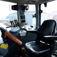 Tracteur agricole multifonctionnel 4x4 avec chargeur frontal 160 CV, transmission par engrenages, pompe et boîte de vitesses