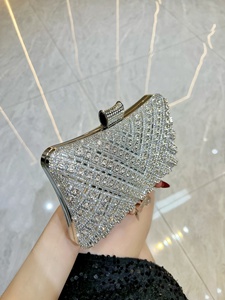 Bolsos de mano con diamantes de imitación 2026 para mujer, bolsos de noche brillantes, bolsos de hombro de cristal, bolsos de novia elegantes, bolsos cruzados con asa. - Product Image 6