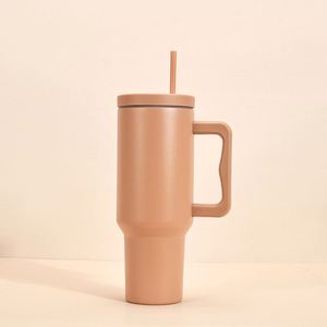 Mug de voyage H4.0 avec poignée, 40oz, double paroi isolée, couvercle, paille, antidérapant, personnalisable ODM - Product Image 2