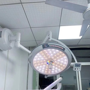 โคมไฟผ่าตัดแบบหัวเดียว LED แสงเย็น 700 มม. สำหรับห้องปลูกถ่ายฟัน สีขาวเย็น 5500-7000k วัสดุอะลูมิเนียม ได้รับการรับรองมาตรฐาน CE - Product Image 2