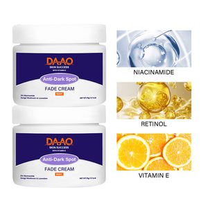 Crème éclaircissante pour le visage avec logo personnalisé OEM, lotion à la niacinamide, vitamine C, rétinol pour la réduction des taches brunes - Product Image 2