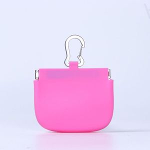 Nouvelle pochette de rangement en silicone pour pièces de monnaie avec sangle de transport et boucle, enveloppe rouge en silicone, pochette de rangement pour écouteurs et clés - Product Image 4