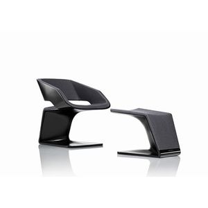 Colección de Sillas de Fibra de Vidrio con Respaldo de Diseño Artístico, Formas Únicas, Color Negro y Blanco, para Recepción - Product Image 5