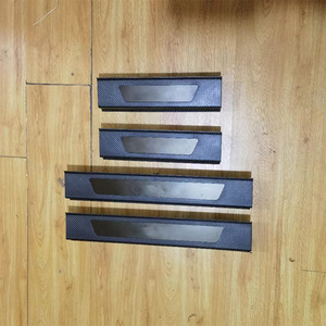 <span class=keywords><strong>Interior</strong></span> del coche para <span class=keywords><strong>Ford</strong></span> <span class=keywords><strong>Ranger</strong></span> T9 Anti-Stepping ABS protección puerta alféizar tira aleación de aluminio pegatina protectora <span class=keywords><strong>Interior</strong></span> Kits - Product Image 4