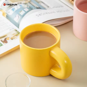 ถ้วยเซรามิกสีทึบสไตล์นอร์ดิกค้นพบการพิมพ์โลโก้ที่กำหนดเองถ้วยกาแฟนมสไตล์นอร์ดิก - Product Image 1