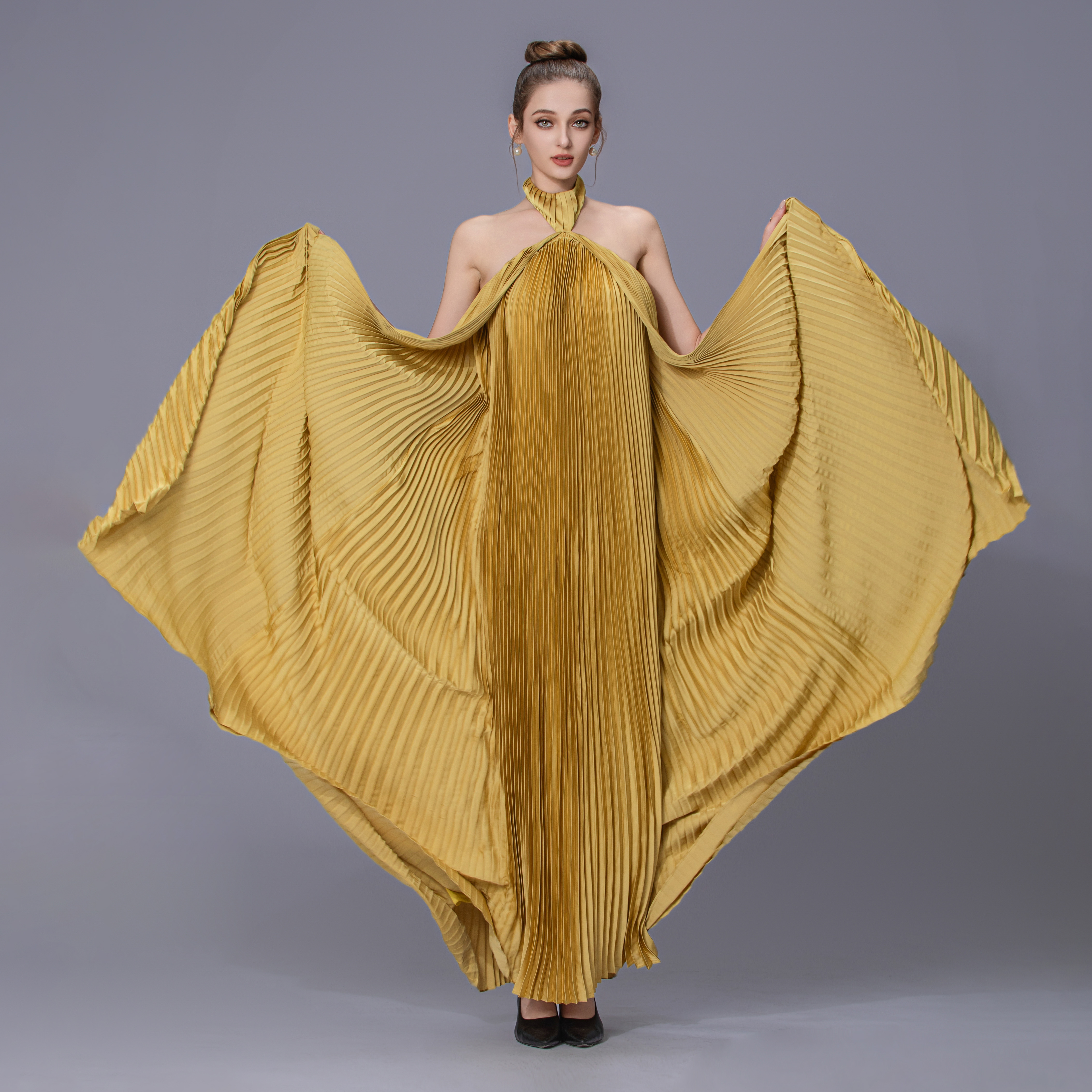 gold gown for mother bride