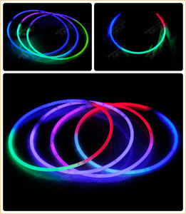 Usine directe 22 pouces collier lumineux LED écologique collier Flash jouets lumineux de qualité européenne américaine - Product Image 2