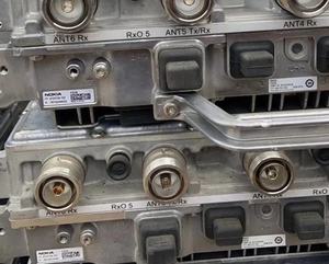 Nokia Nsn unità Radio remota RRU FSMF FBBC <span class=keywords><strong>ASMA</strong></span> con unità di trazione a distanza fissa ricevitori e trasmettitori RF - Product Image 3