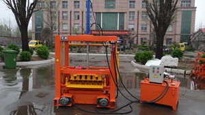 <span class=keywords><strong>Prix</strong></span> des machines à mouler des blocs au Ghana, machine hydraulique de fabrication de blocs à petite échelle QT4-30 au Kenya - Product Image 5