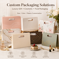Boîte cadeau en papier personnalisée avec logo imprimé OEM, couleurs et tailles disponibles sur mesure, pour l'emballage de produits quotidiens et de marchandises.