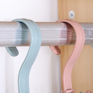 Four Claw <b>Plastic</b> Rotating <b>Hook</b> Multi Functional Coat Hat Bag Tie Rack Wardrobe Storage <b>Hook</b> - Product Image 3