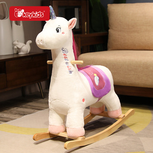 <span class=keywords><strong>Cheval</strong></span> à <span class=keywords><strong>bascule</strong></span> en peluche chaton <span class=keywords><strong>rose</strong></span> mignon sur base en <span class=keywords><strong>bois</strong></span> - Jouet à <span class=keywords><strong>bascule</strong></span> ludique pour enfants W16D187 - Product Image 6