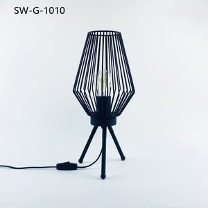 Lampe de Chevet Moderne Décorative en Métal avec Interrupteur de Bureau 220V - Product Image 6