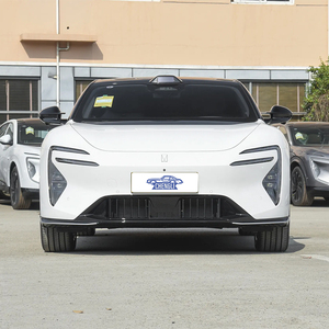2025 Avatr 06 Édition Ultra Pure Électrique, Freins à disque avant et arrière, ACC, Conduite à gauche, Berline avec 360 ° Imagerie panoramique arrière - Product Image 2