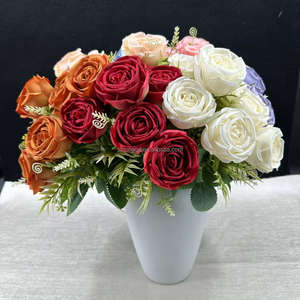 Fabricant d'approvisionnement direct Vente en gros Fleur de simulation de rose roulée à 7 têtes pour la maison Scène d'hôtel pour Noël Fête des mères - Product Image 1