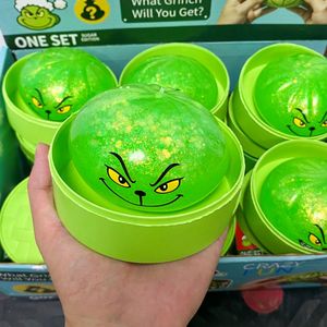 Produit transfrontalier de Noël : Figurine Grinch aux cheveux verts étranges, en forme de boule de pain vapeur, en TPR, anti-stress à pincer, boîte mystère, 14+ - Product Image 4
