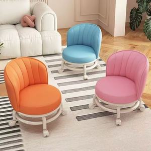 Tabouret de roue de patinage à roulettes universel moderne simple pour enfants et adultes tabouret rond de célébrité Internet universel banc de <span class=keywords><strong>canapé</strong></span> - Product Image 4