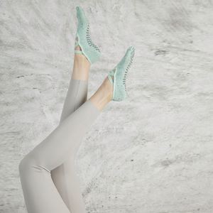Calcetines de Pilates Antideslizantes con Logotipo Personalizado, Calcetines de Yoga de Algodón para Mujer, Calcetines de Yoga Tejidos para Entrenamiento y Fitness - Product Image 2