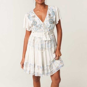 Vestido de Verano 2025 con Logotipo Personalizado, Bordado, de Alta Calidad, Cuello en V, Blanco, Estilo Playa, Línea A, para Mujer - Product Image 2