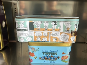 Cajas de envío de cartón Kraft corrugado con logotipo personalizado OEM, revestimiento UV, acabado de laminación mate en relieve para supermercados pequeños - Product Image 2