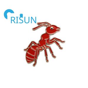 Pin de Solapa Personalizado con Forma de <span class=keywords><strong>Hormiga</strong></span> Cortadora de Hojas, Broche de Metal con Diseño de <span class=keywords><strong>Hormiga</strong></span> de Terciopelo Rojo y Negro, Pin de Esmalte con Diseño de Insecto Animal - Product Image 2