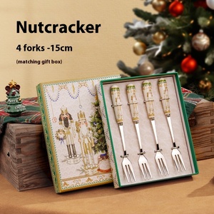 Tazza <span class=keywords><strong>da</strong></span> Caffè in Ceramica Smaltata Creativa ed Ecologica con Design Schiaccianoci, Confezione Regalo per Natale, Artigianato in Porcellana Fatta a Mano - Product Image 6