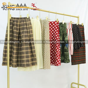 KungFu KingAAA 批量二手夏季连衣裙 女士混尺码棉/涤混纺成包批发供应商定制 - Product Image 4