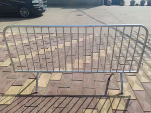 Sıcak Satış Fabrika Direkt Demir Yaya Bariyeri Modern Geçici Barikatlar Güvenlik Kalabalık Giriş Kapıları Çitler Sıcak Daldırma Kaplama - Product Image 3