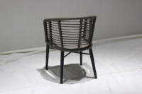 Chaise de salle à manger d'extérieur en rotin synthétique PE marron avec structure en alliage d'aluminium, fabriquée à Foshan