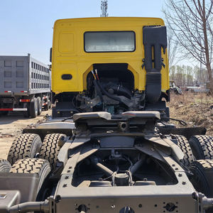 Tractor Sinotruk Howo, semirremolque de doble tracción, cuerpo ligero, transmisión automática con retardador de líquido, transporte suave - Product Image 4