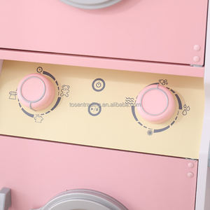 Lave-linge en bois pastel pour enfants avec fer à repasser et panier pour jeux de rôle en intérieur - Product Image 5