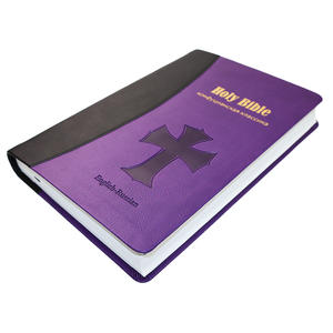 Exclusiva <span class=keywords><strong>Biblia</strong></span> Católica Española Hecha a Mano Borde <span class=keywords><strong>de</strong></span> Lámina Dorada Cubierta <span class=keywords><strong>de</strong></span> Cuero Artesanal Renovación <span class=keywords><strong>de</strong></span> Votos <span class=keywords><strong>de</strong></span> Boda Esencial - Product Image 3