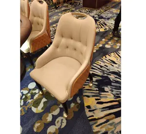 성공기 높은 수준의 라스 베이거스 카지노 딜러 의자 믹스 컬러 가죽 슬롯 머신 포커 좌석 바카라 의자 캐스터
