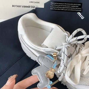 Scarpe da Allenamento in Vera Pelle con Tacco 5CM: Nuove Sneakers Sportive Casual Stile Agan 2026 per Donne - Product Image 2