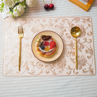 Set de table en PVC brodé de fleurs |   Nappe de table rectangulaire élégante pour la décoration de mariage et de la maison