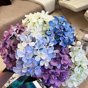 Adornos Realistas para Decoración de Bodas, San Valentín, Hoteles, Hogares y Oficinas, Planta Artificial de Hortensia Moldeada por Inyección - Product Image 1