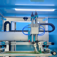 Fabrieksgecustomizeerde 2-kleuren zeefdrukmachine met LED-lamp, droge semi-automatische zeefdrukmachine voor vlakdruk