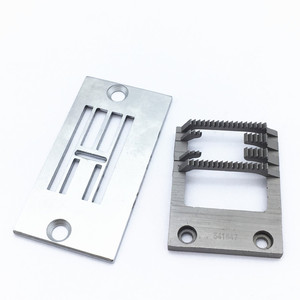 Industrial <strong>Sewing</strong> <strong>Machine</strong> Parts <strong>SINGER</strong> <strong>20U</strong> Zigzag <strong>Sewing</strong> <strong>Machine</strong> New Condition 541936 543939 Needle Plate/FEED DOG - Product Image 2