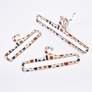 Appendiabiti Ecologico Personalizzato in Carta Riciclata, Appendiabiti in Cartone Kraft - Product Image 2