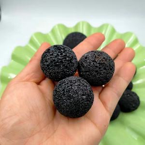 Bola Batu Vulkanik Alami 2,5cm, Batu Lava untuk Minyak Esensial, BBQ, dan Aromaterapi - Product Image 4