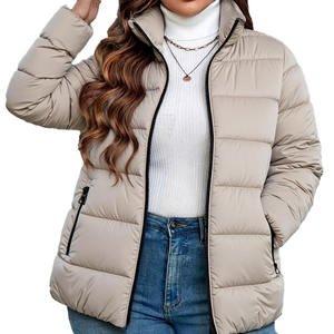 Veste matelassée minimaliste pour femmes, col montant neutre en polyester avec une précision allemande et une silhouette chaude et élégante - Product Image 1