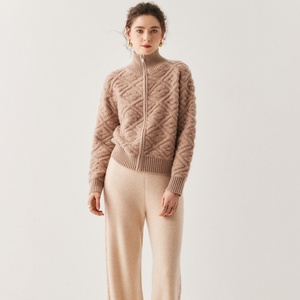 <span class=keywords><strong>Cardigan</strong></span> in Cashmere da <span class=keywords><strong>Donna</strong></span> <span class=keywords><strong>con</strong></span> Zip, Design Lussuoso <span class=keywords><strong>con</strong></span> Zip Intera, Motivo a Rombi Retrò, Collo Alto, <span class=keywords><strong>Cardigan</strong></span> Lavorato a Maglia - Product Image 6