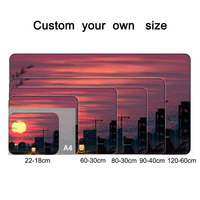 Tapis de souris de jeu XXL personnalisé, résistant à l'eau, avec impression par sublimation sur caoutchouc, motif coucher de soleil urbain anime, pour ordinateur portable et clavier