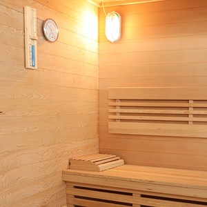 Sauna HELIUS en varios colores, estufa tradicional para baño de sauna, sauna personalizada para 4 personas, sala de vapor húmedo interior. - Product Image 5
