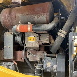 Cargadora de Ruedas KOMATSU WA320-5 Versátil y Eficiente para Movimiento de Tierras con Cargador Frontal, Nueva, Capacidad de Carga de 4 Toneladas - Product Image 6