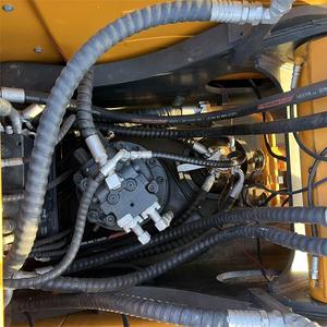 Excavadora Usada de Buena Calidad HYUNDAI 225LC-9T con Motor Diésel y Bomba Hidráulica, Pocas Horas de Uso, Bien Mantenida, Perfecta para la Construcción - Product Image 5