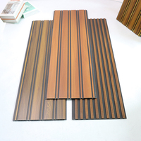 Panel de PVC Acanalado con Reverso Negro, Panel de Techo y Pared de PVC al por Mayor, Diseño de Madera y Diseño de Mármol para Decoración de Interiores